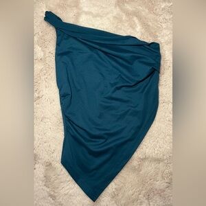 Elegant Teal Sleeve less